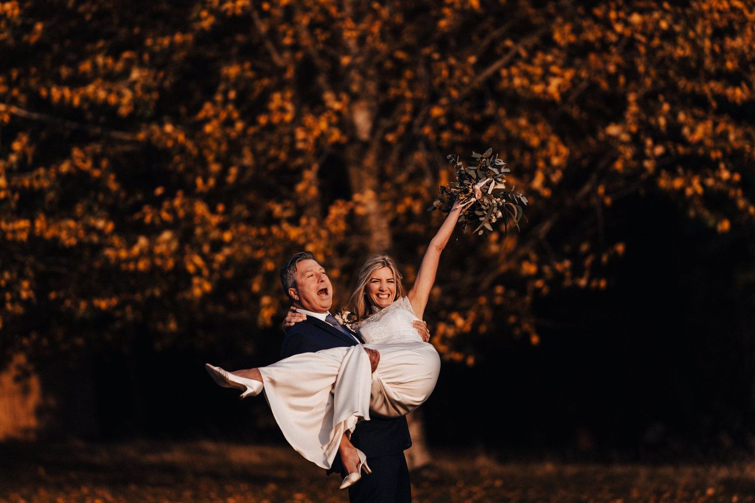 john torode and Lisa faulkner wedding day photography taken at Aynhoe Park in The cotswolds by James Fear